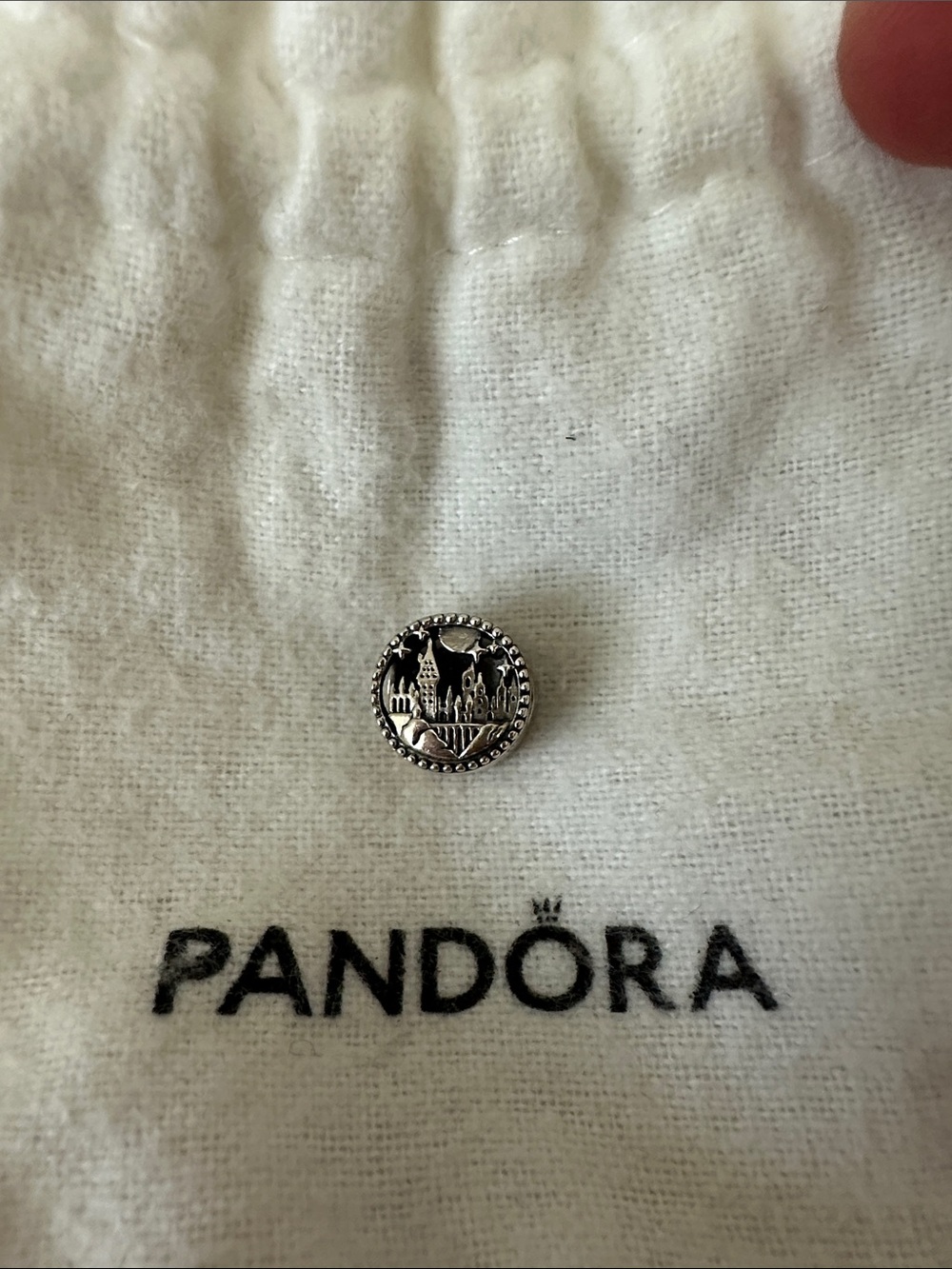 Pandora Harry Potter Hogwarts School Charm - Picture 3 of 4